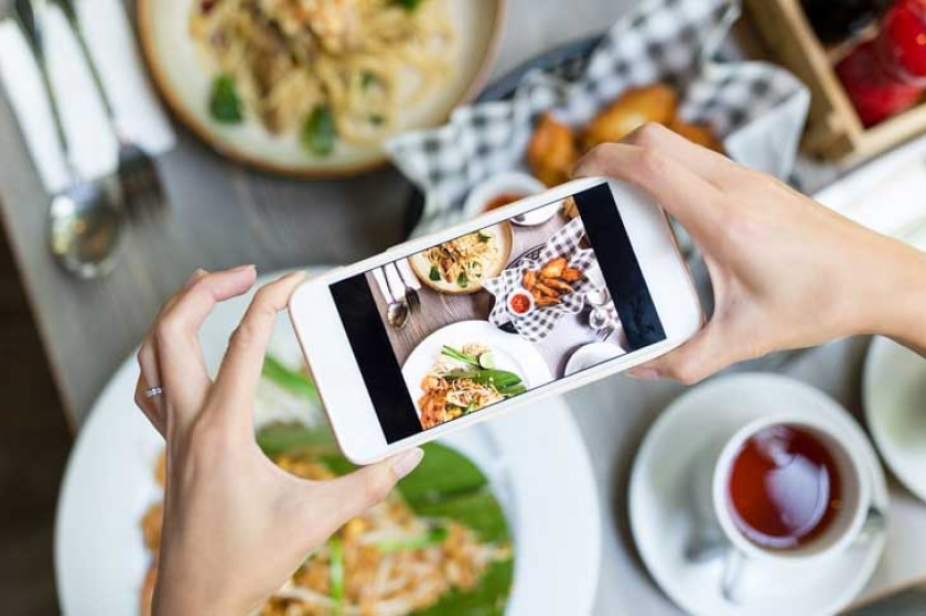 Promosi Makanan di Sosmed: Strategi Ampuh dengan Rajakomen.com