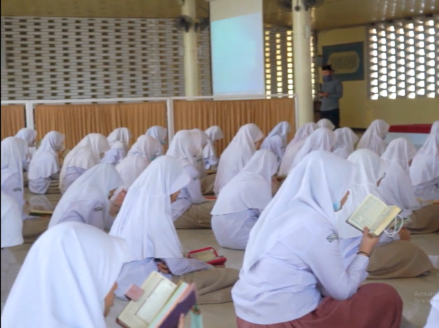 Mengenal Program Minat Bakat Kewirausahaan di Boarding School Al Masoem